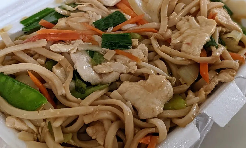 Chicken Lo Mein